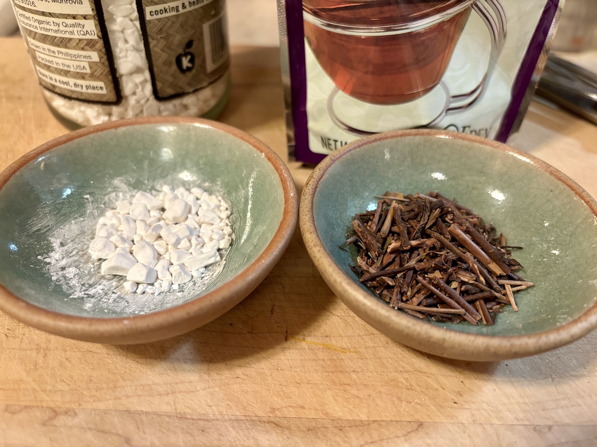 Kudzu Root & loose Kukicha (Twig Tea)