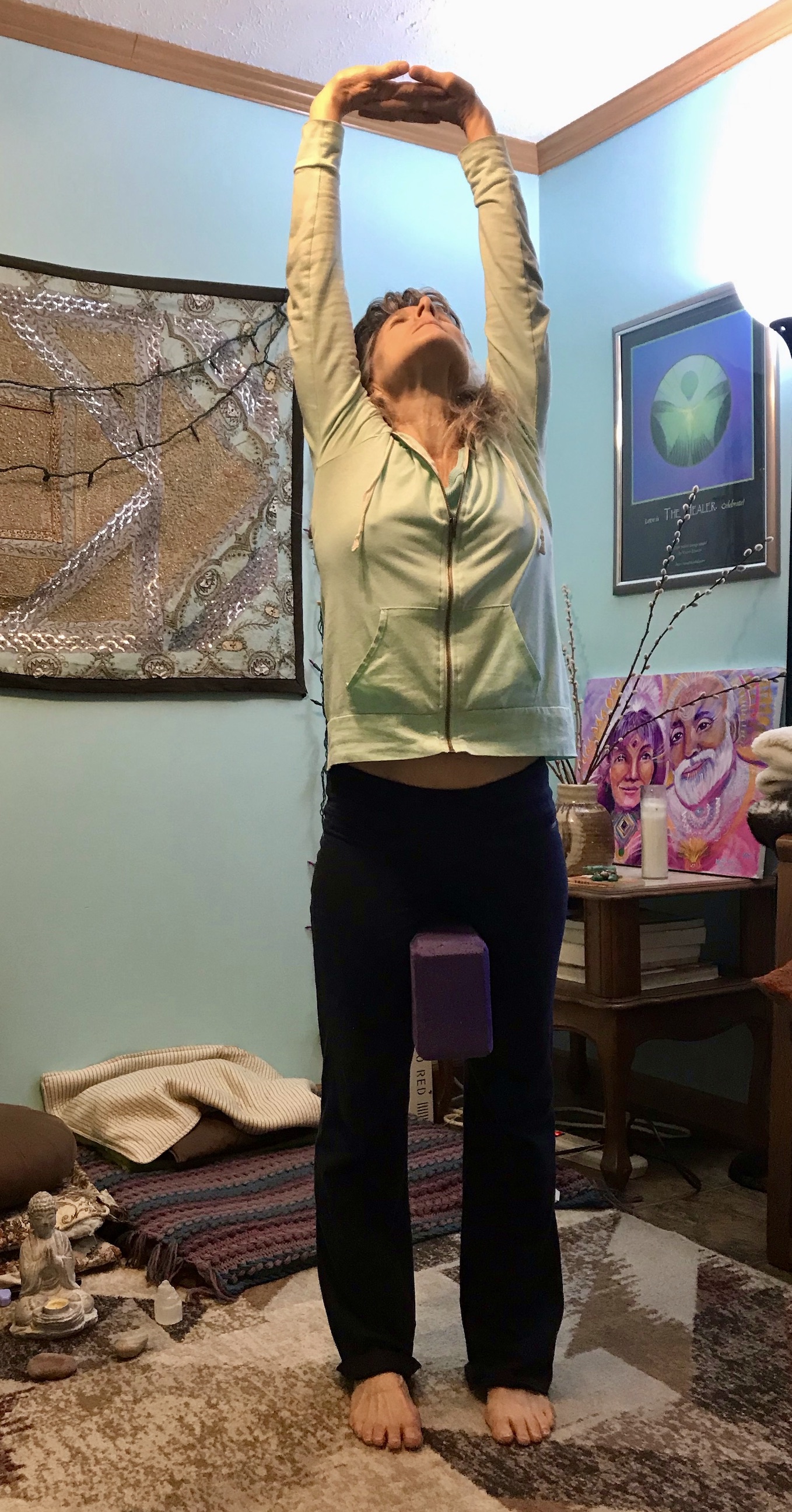 Tracy demonstrating Urdvha Hastasana-1