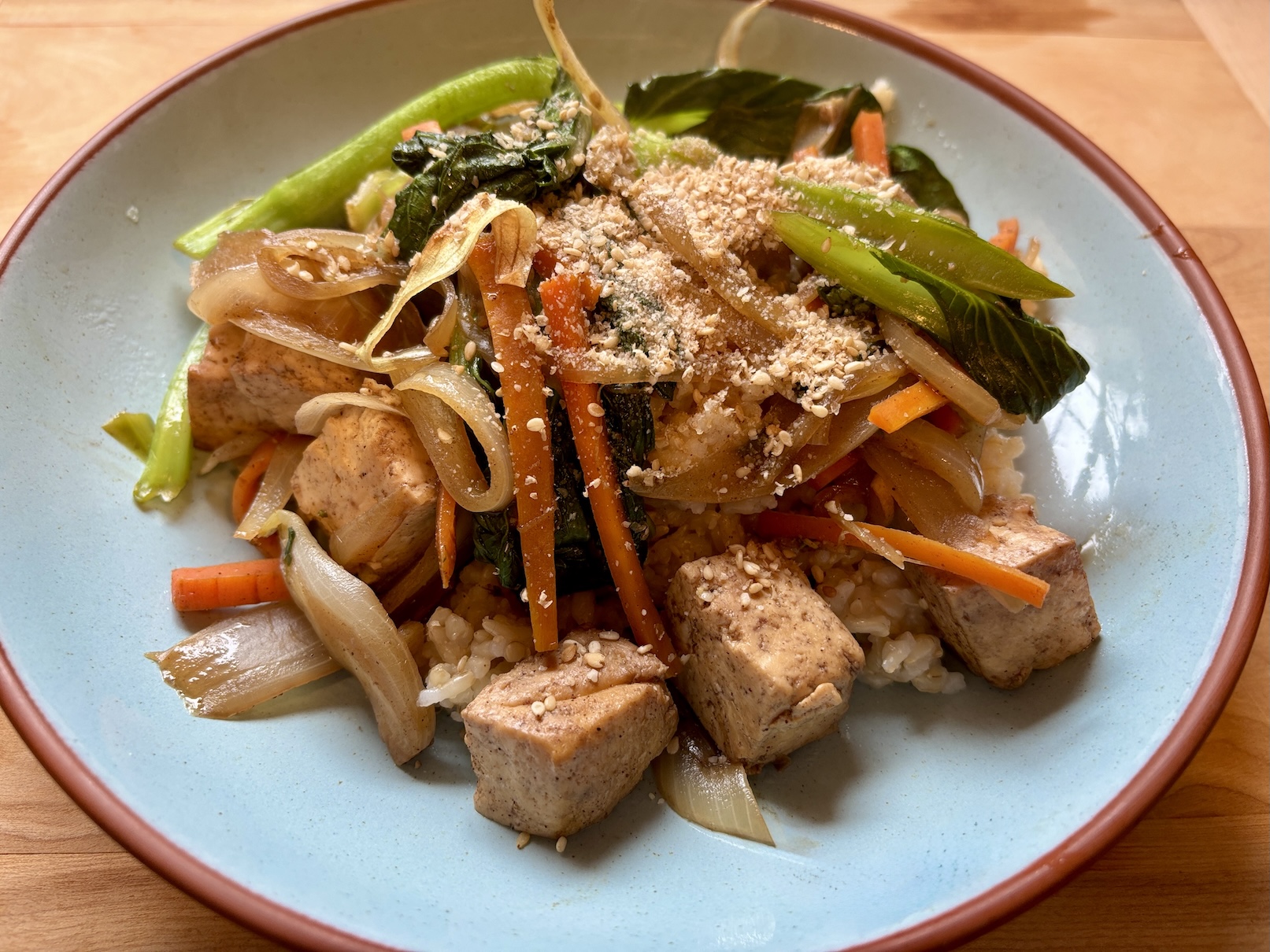 Tofu Vegetable Stir Fry Over Brown Rice with Gomashio Garnish Tofu Vegetable Stir Fry Over Brown Rice with Gomashio Garnish