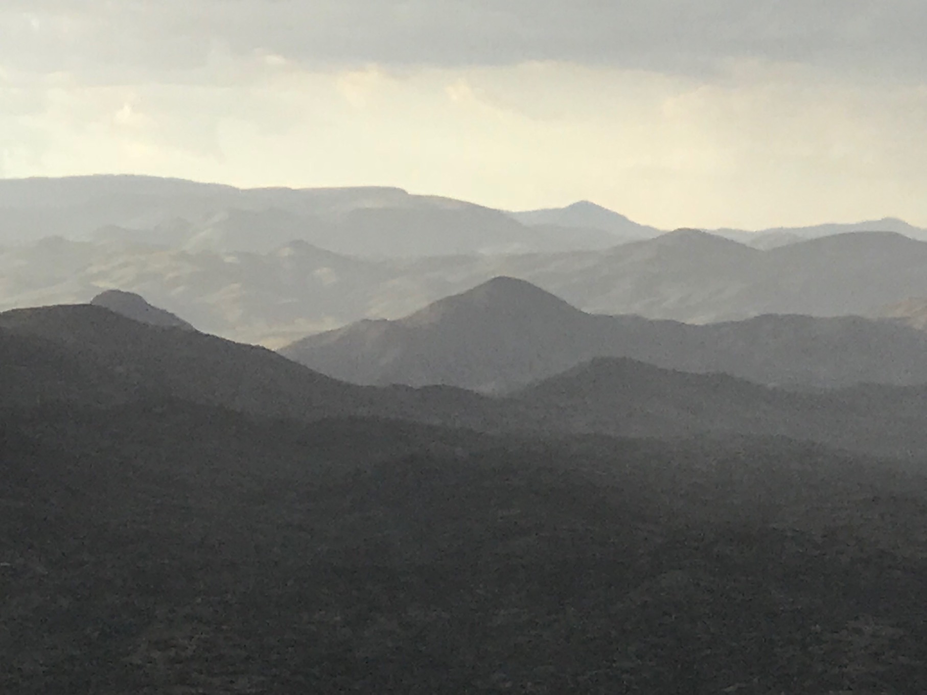 NaturePresMountainsLayersMisty-2