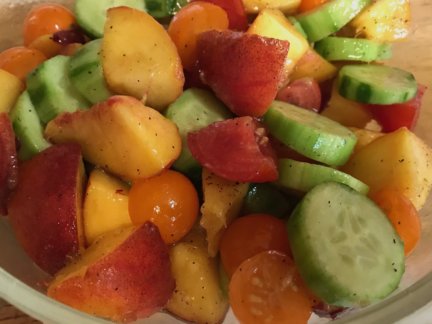Salad Peach Cucumber and Tomato