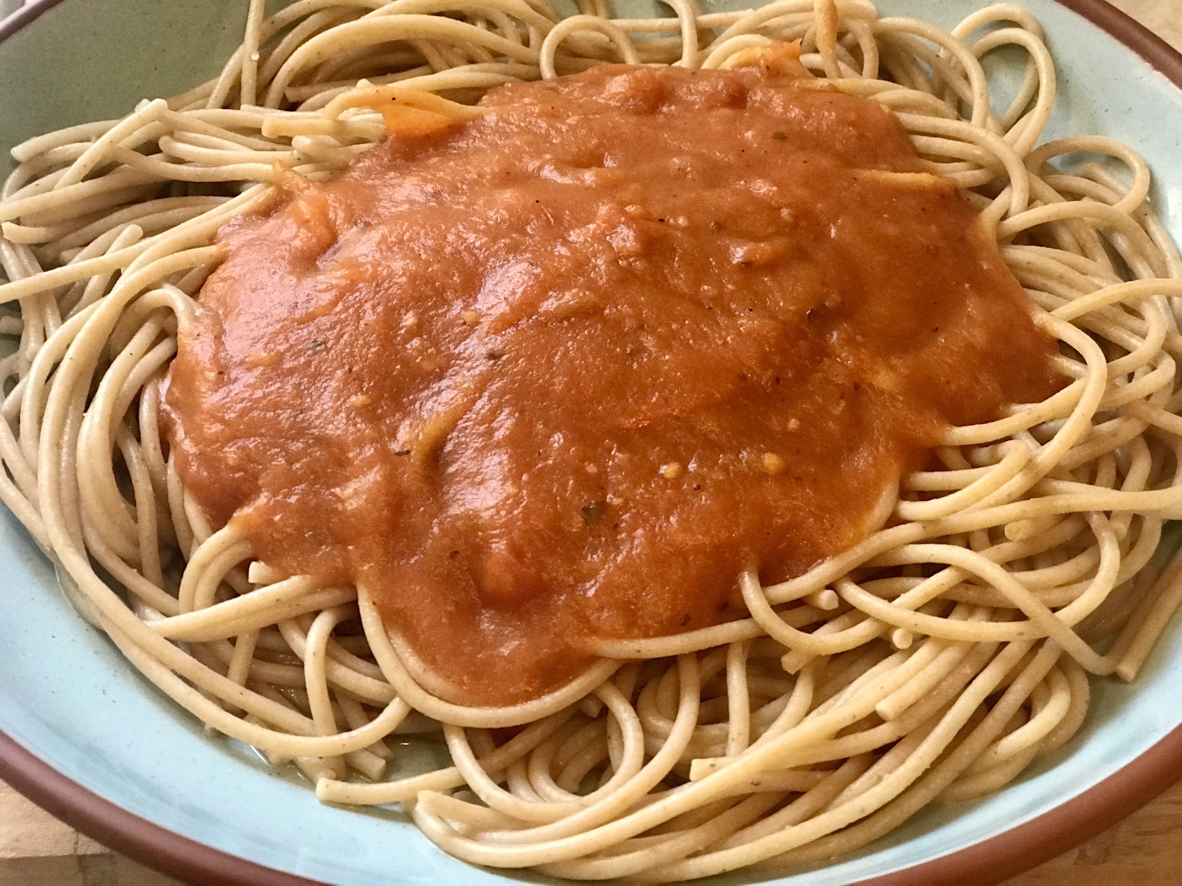 Spaghetti with 100% Whole Wheat Noodles & Garden Fresh Low-Acid Tomato Sauce Spaghetti with 100% Whole Wheat Noodles & Garden Fresh Low-Acid Tomato Sauce