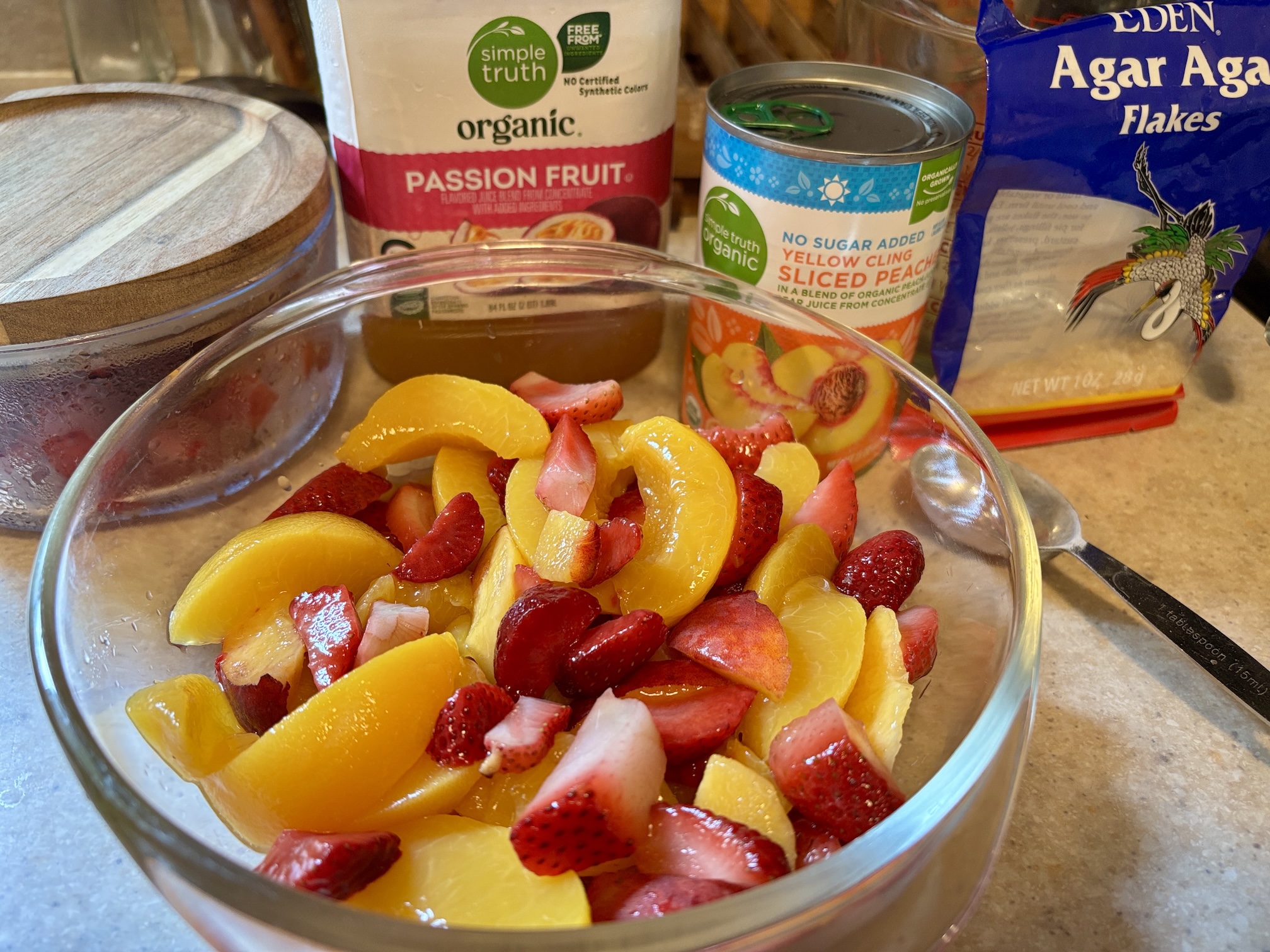Vegan Strawberry Peach Aspic Ingredients